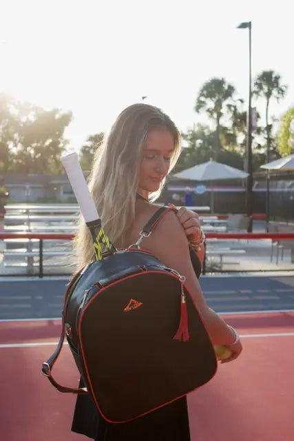 What Makes Ladies Tennis Bags Fashionable and Functional?